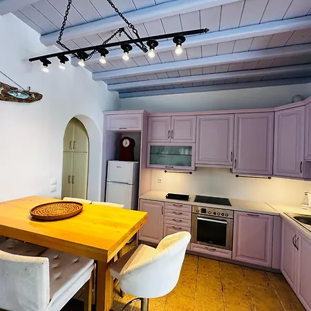 Traditional Mansion In Mykonos Holiday home