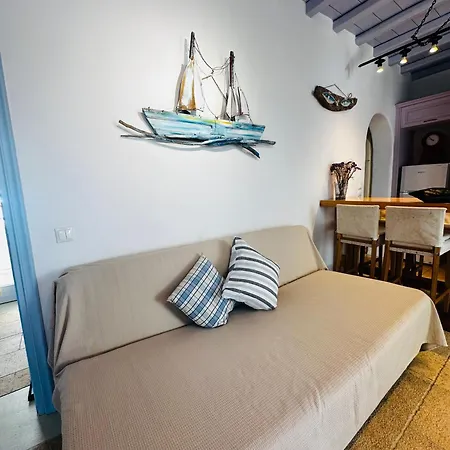 Traditional Mansion In Mykonos
